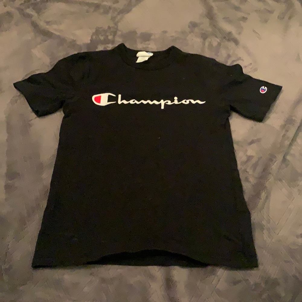 Men’s black champion tee shirt